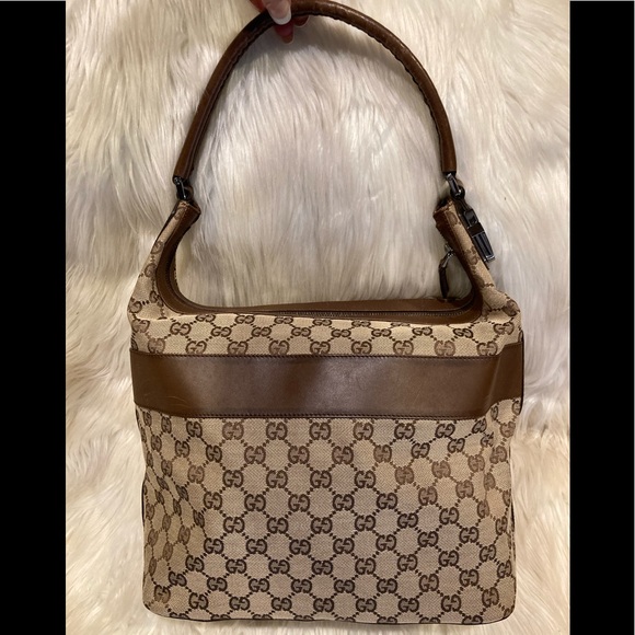 ***EXTRA PHOTOS*** Authentic Gucci Handbag - Picture 2 of 3